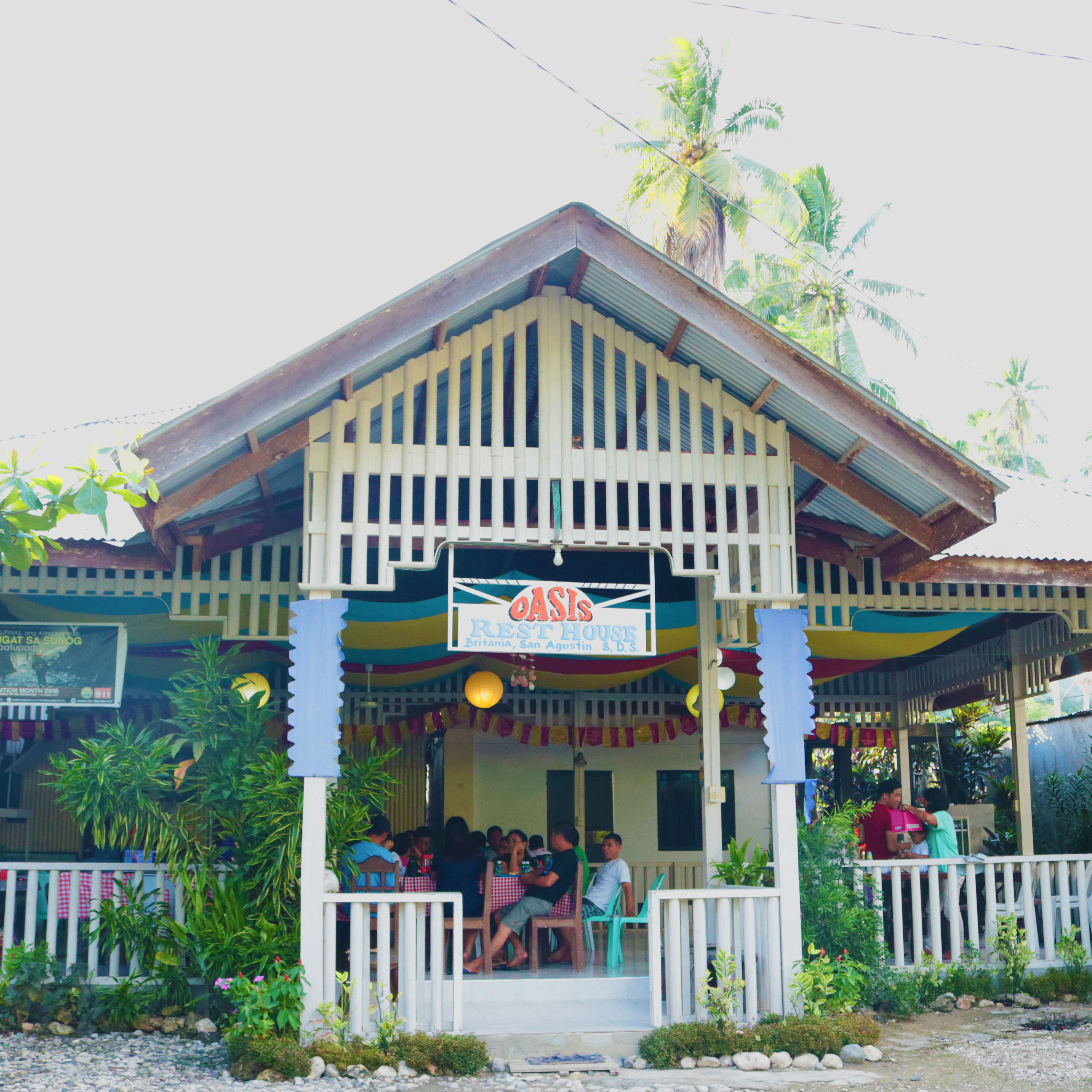<b class="font-bara"><i class="bi bi-geo-fill h4"></i> OASIS REST HOUSE</b> <br/>Located at Brgy. Britania, San Agustin, Surigao del Sur.
Contact No: 09463946786